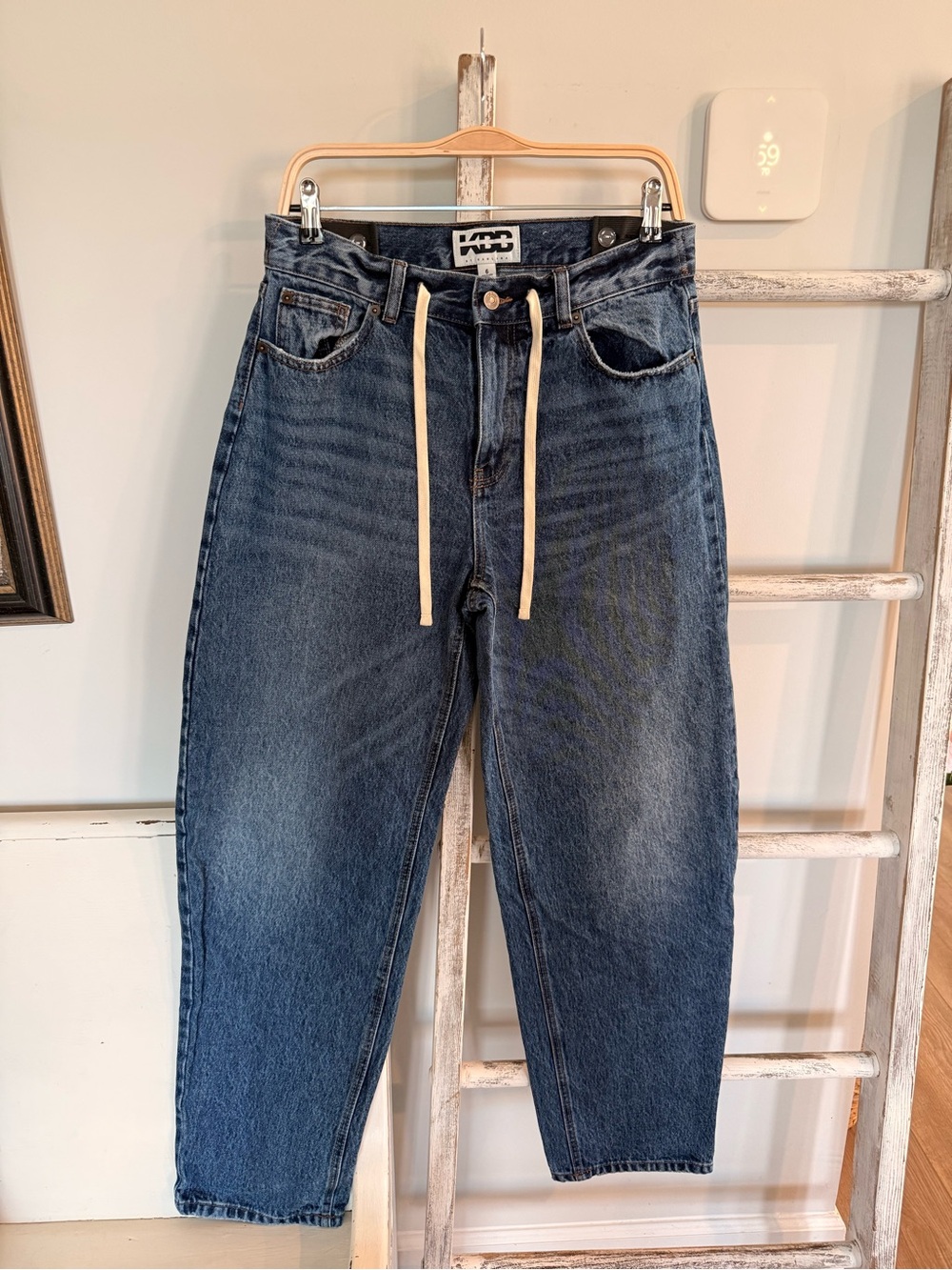 KBB by Kahlana The Barrel Leg Jean High Rise Vintage Light Wash Jeans - Size 6